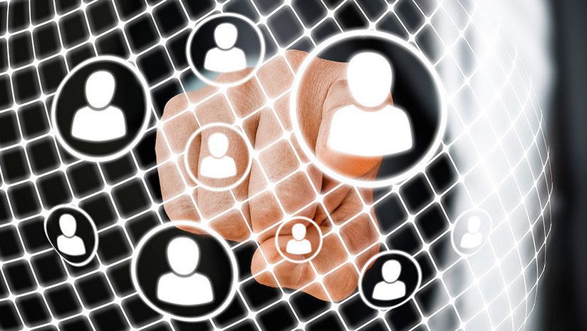 La Unión Europea podría lanzar su propia red social tras el escándalo de filtraciones de Facebook