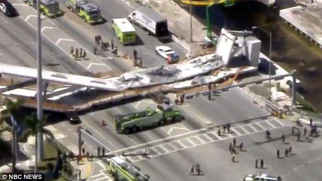 Varios muertos y atrapados tras el derrumbe de un puente peatonal en Florida (VIDEO)