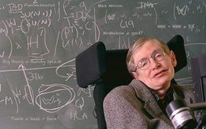 ¿Qué es la enfermedad de Charcot que padecía el físico Stephen Hawking?