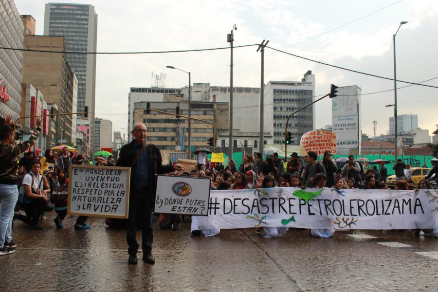 Realizaron plantón contra el fracking en Bogotá