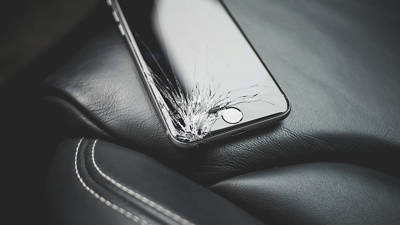 EE.UU.: Policías interrumpen un funeral e intentan desbloquear el teléfono del muerto con su dedo