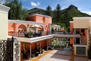 Hotel Villa María Cristina en México: el hotel de lujo que discrimina los huéspedes de lujo