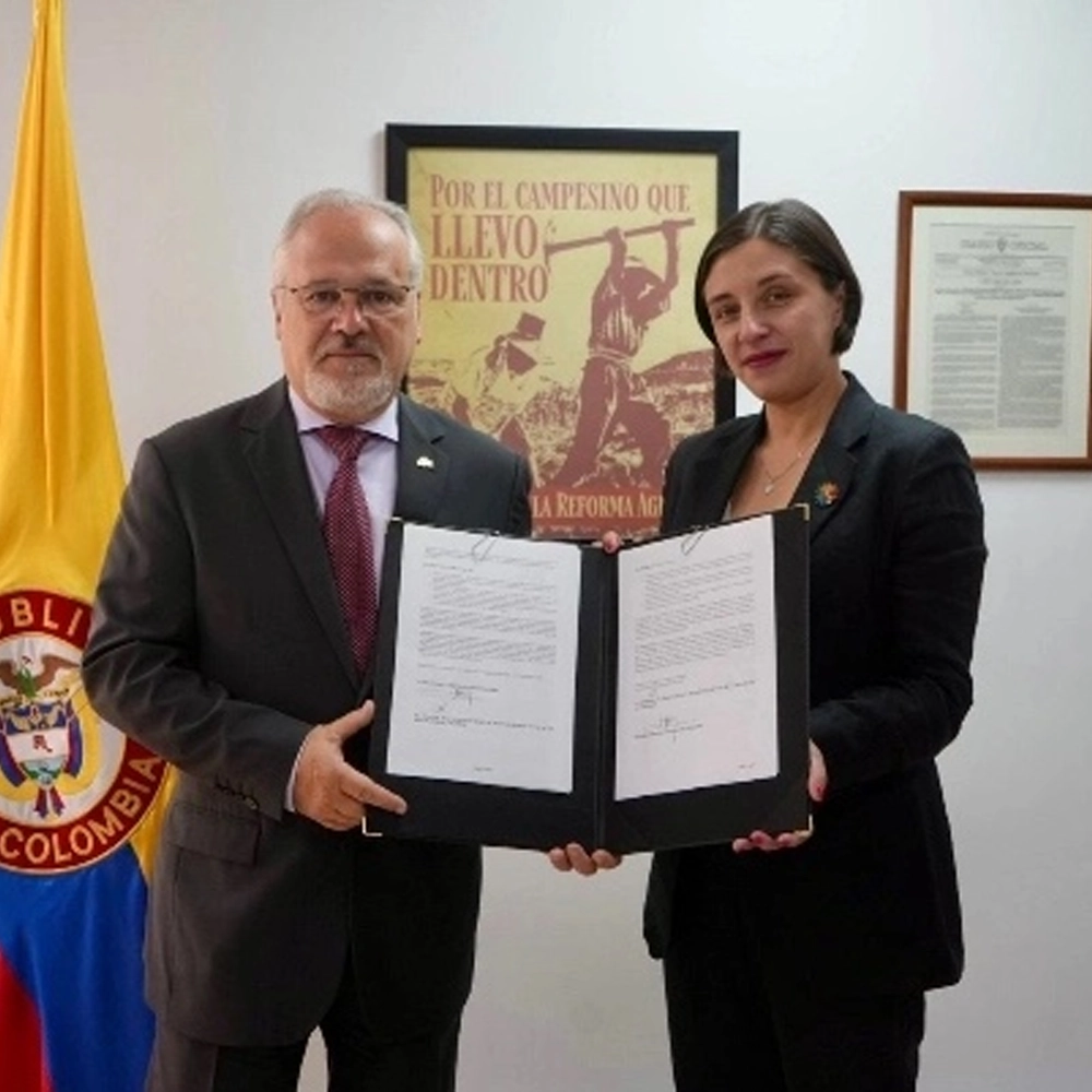Armando Benedetti y la Cooperación Internacional para el Desarrollo Agrario en Colombia