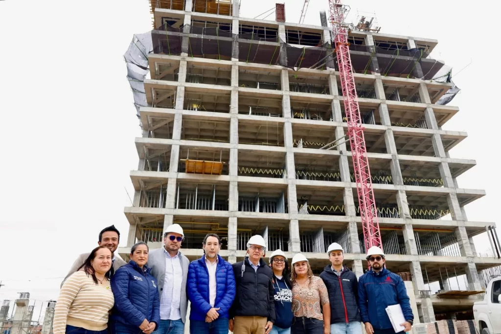 Avanza el 40% del hospital de Soacha: Ministro anuncia fecha de entrega