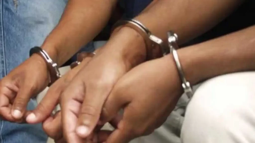 ¡Con falsas negociaciones! Desmantelan red que habría robado vehículos por más de .000 millones.