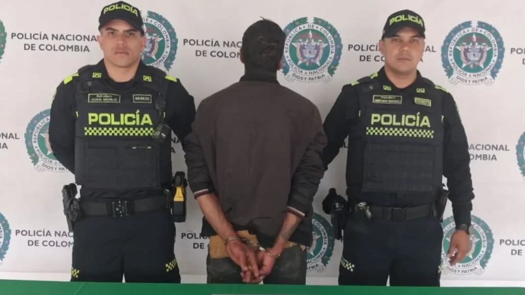 ¡Lo delataron las cámaras! Capturan en Bogotá a hombre buscado por hurto y con amplio prontuario judicial