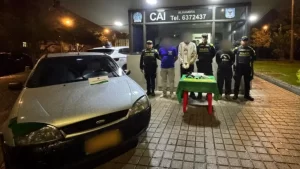 ¡Persecución de película en Bogotá! Cinco capturados y un menor aprehendido por presunto robo de vehículos
