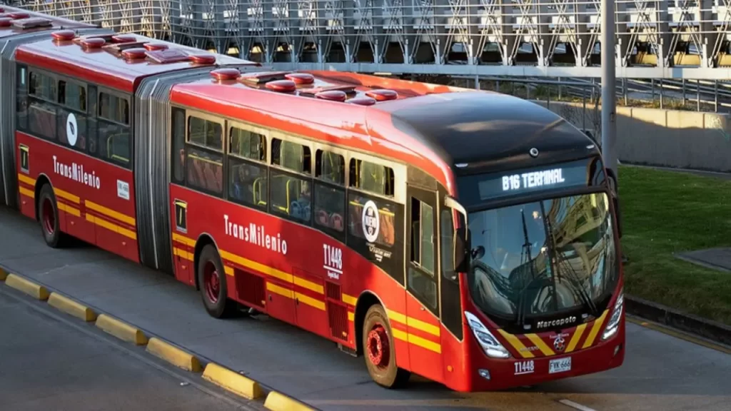 Investigan muerte de mujer en TransMilenio