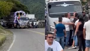 ¡Se bajaron a pelear! Celebración de la Virgen del Carmen terminó a los golpes en plena vía