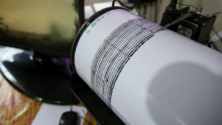 ¿Le empujaron la cama? Fuerte temblor en Colombia estremeció una gran parte del país