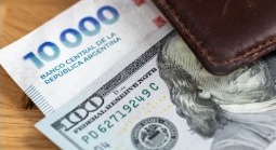 Estabilidad en el Mercado Cambiario: Casas de Cambio en Bogotá Mantienen el Dólar Promedio en .113 para Compra y .212 para Venta